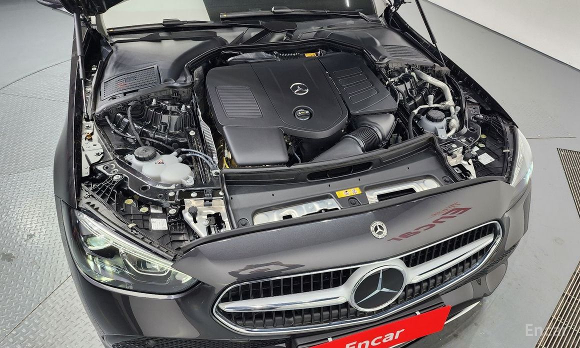  Mercedes-Benz C-Class