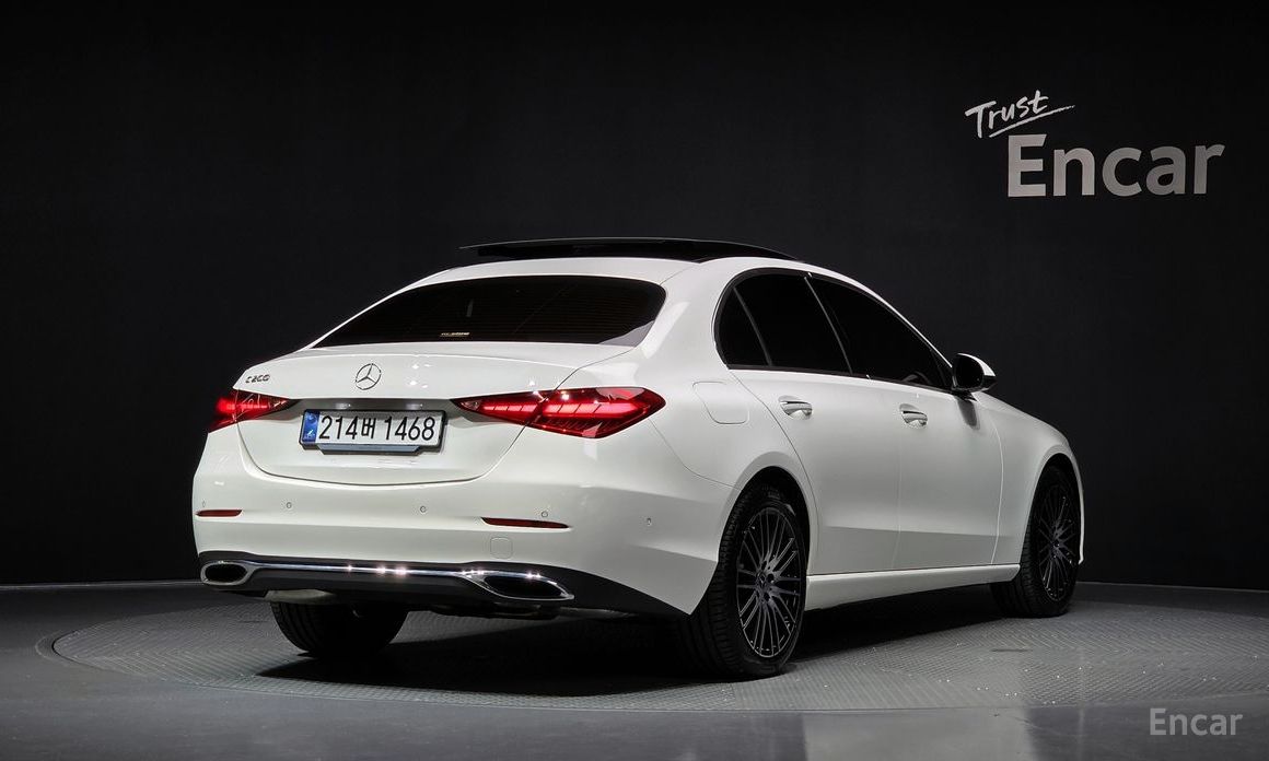  Mercedes-Benz C-Class