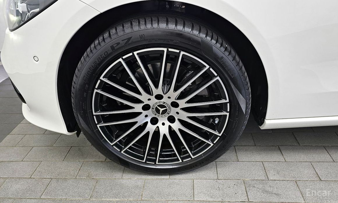  Mercedes-Benz C-Class