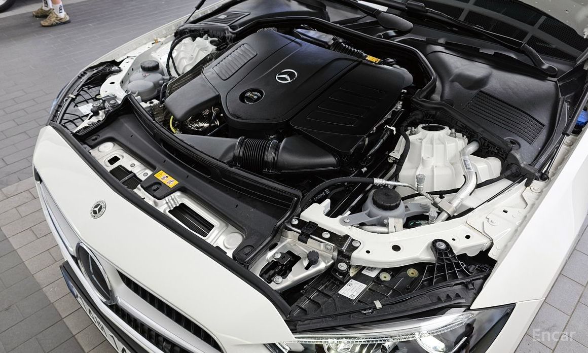  Mercedes-Benz C-Class