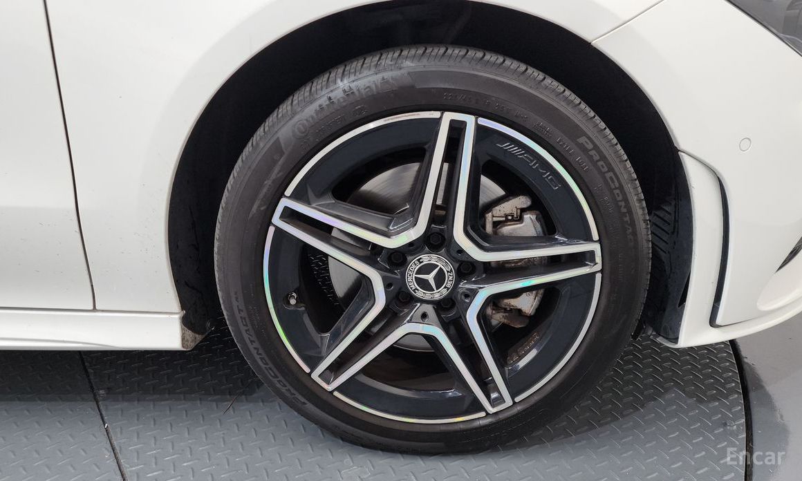  Mercedes-Benz CLA-Class