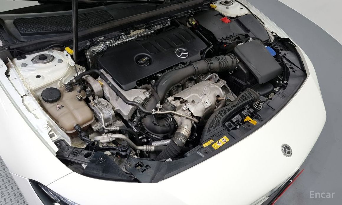  Mercedes-Benz CLA-Class