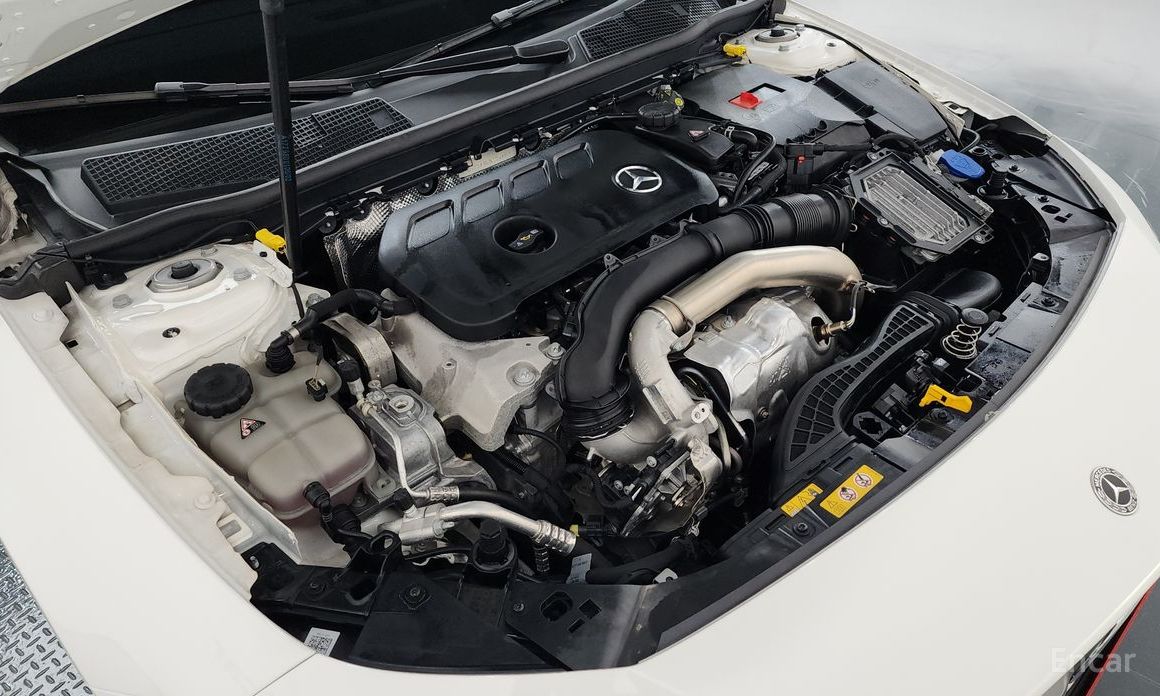  Mercedes-Benz CLA-Class