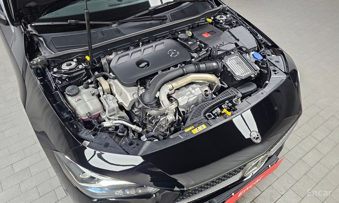  Mercedes-Benz CLA-Class