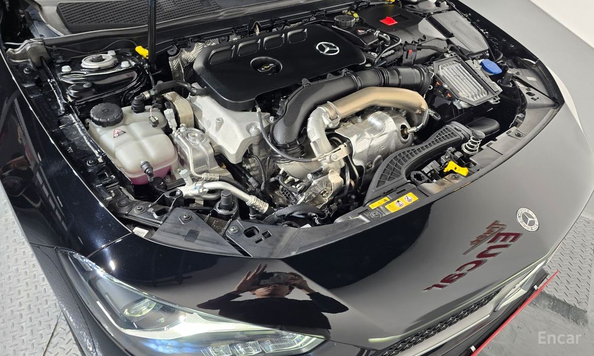  Mercedes-Benz CLA-Class