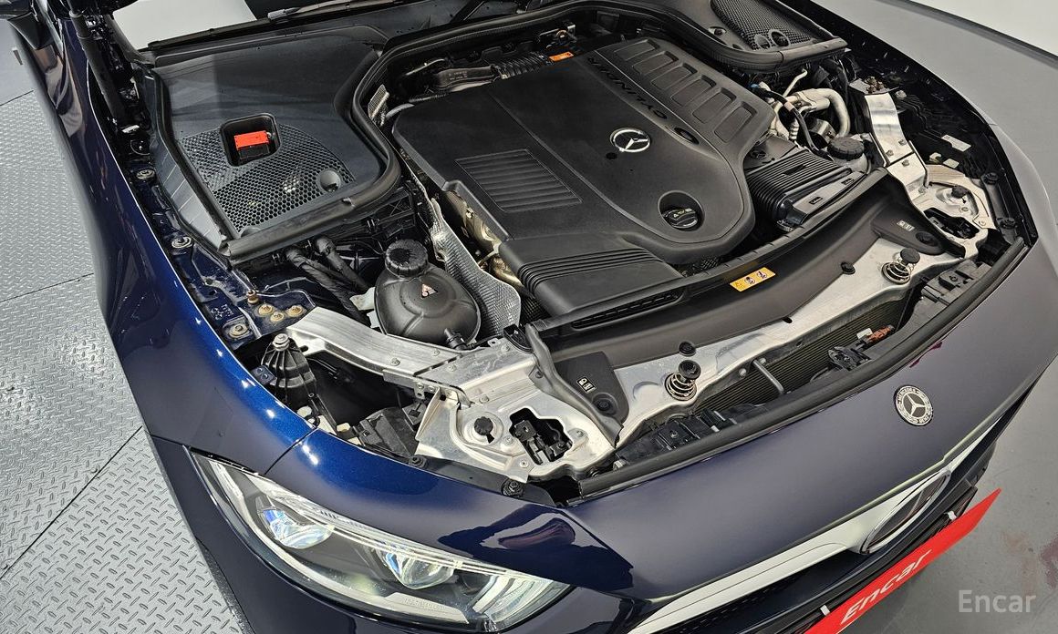  Mercedes-Benz CLS-Class