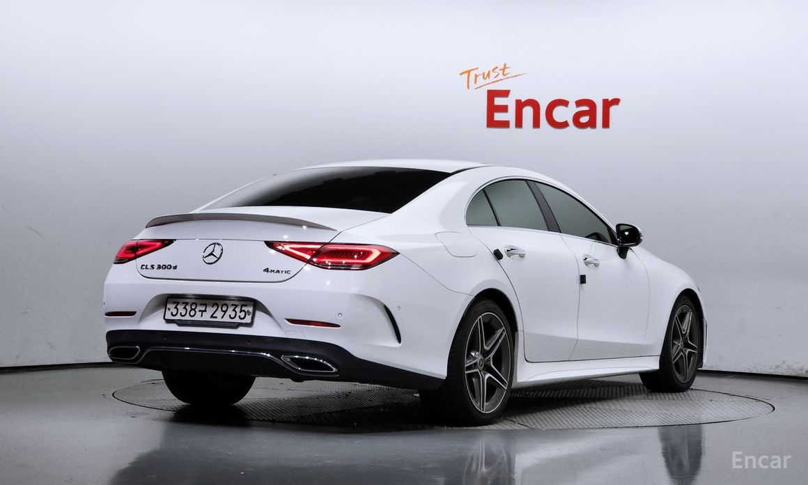  Mercedes-Benz CLS-Class