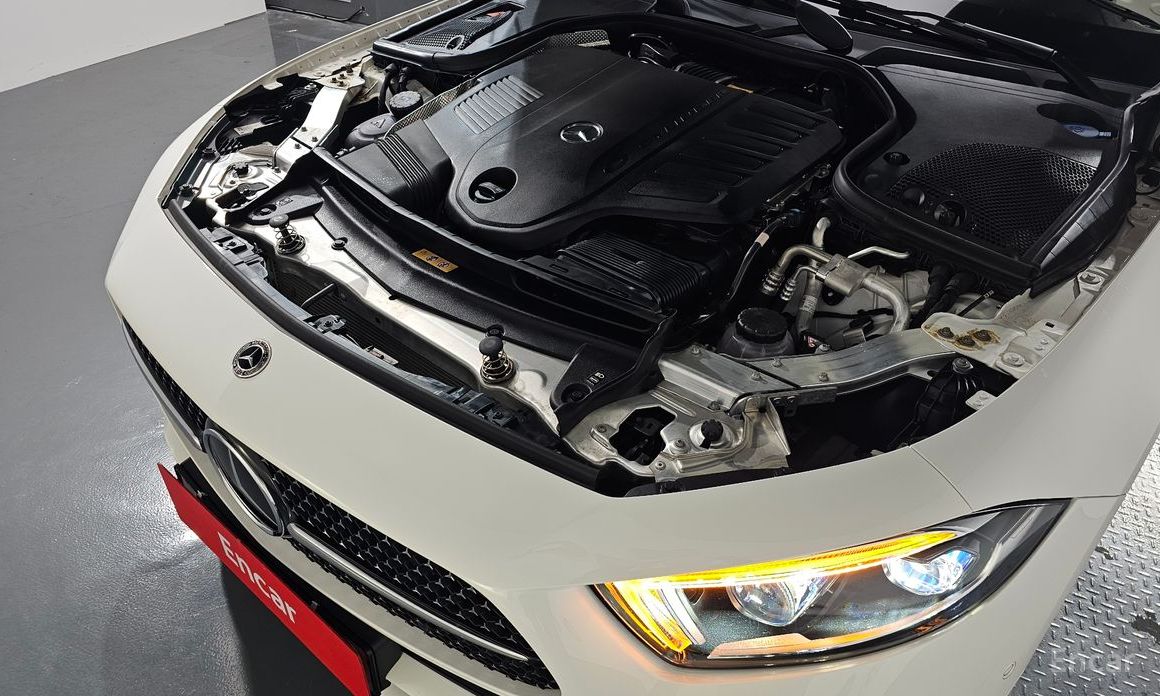  Mercedes-Benz CLS-Class