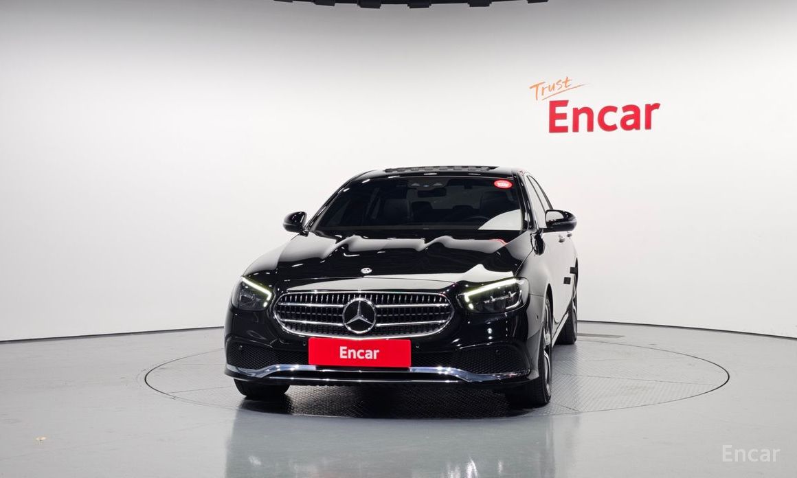  Mercedes-Benz E-Class