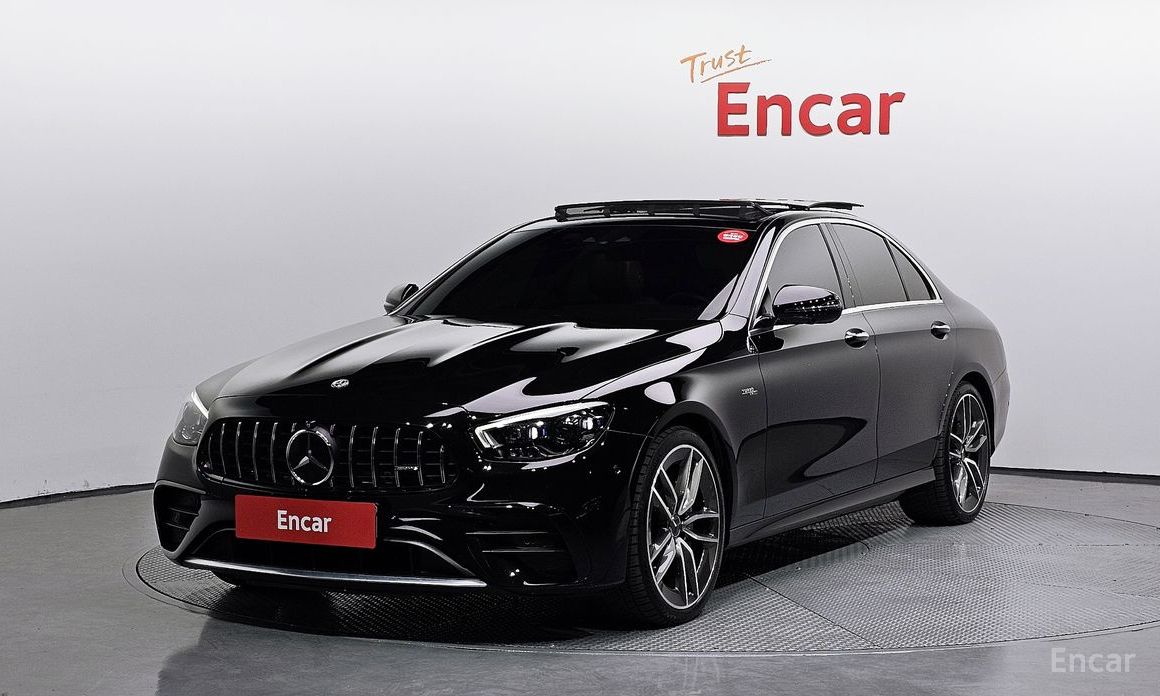  Mercedes-Benz E-Class