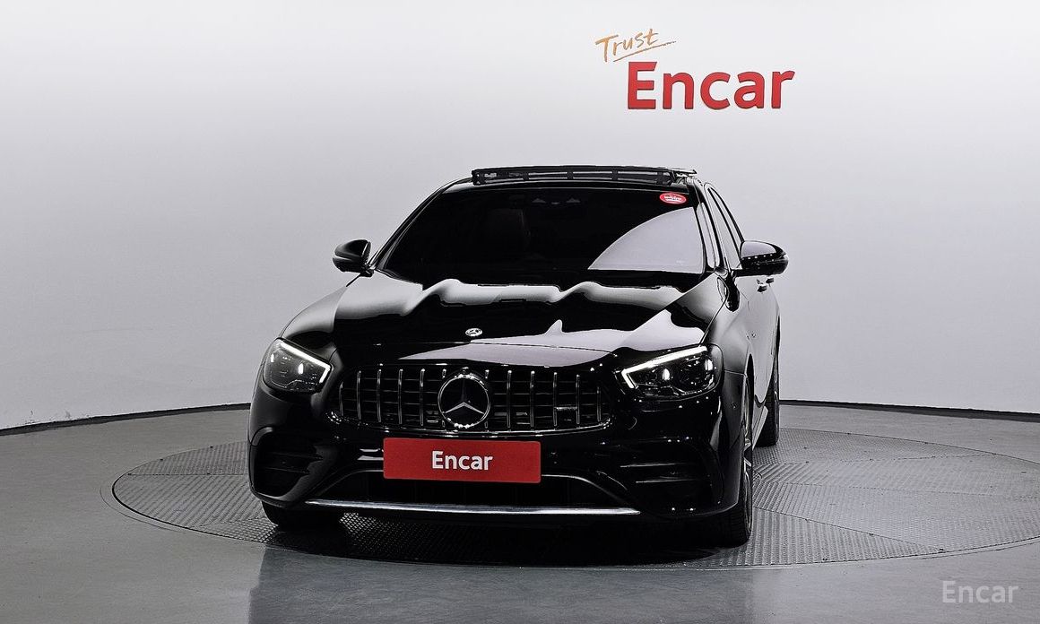  Mercedes-Benz E-Class