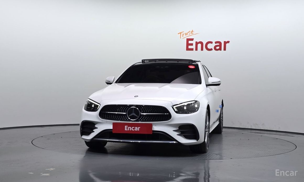  Mercedes-Benz E-Class