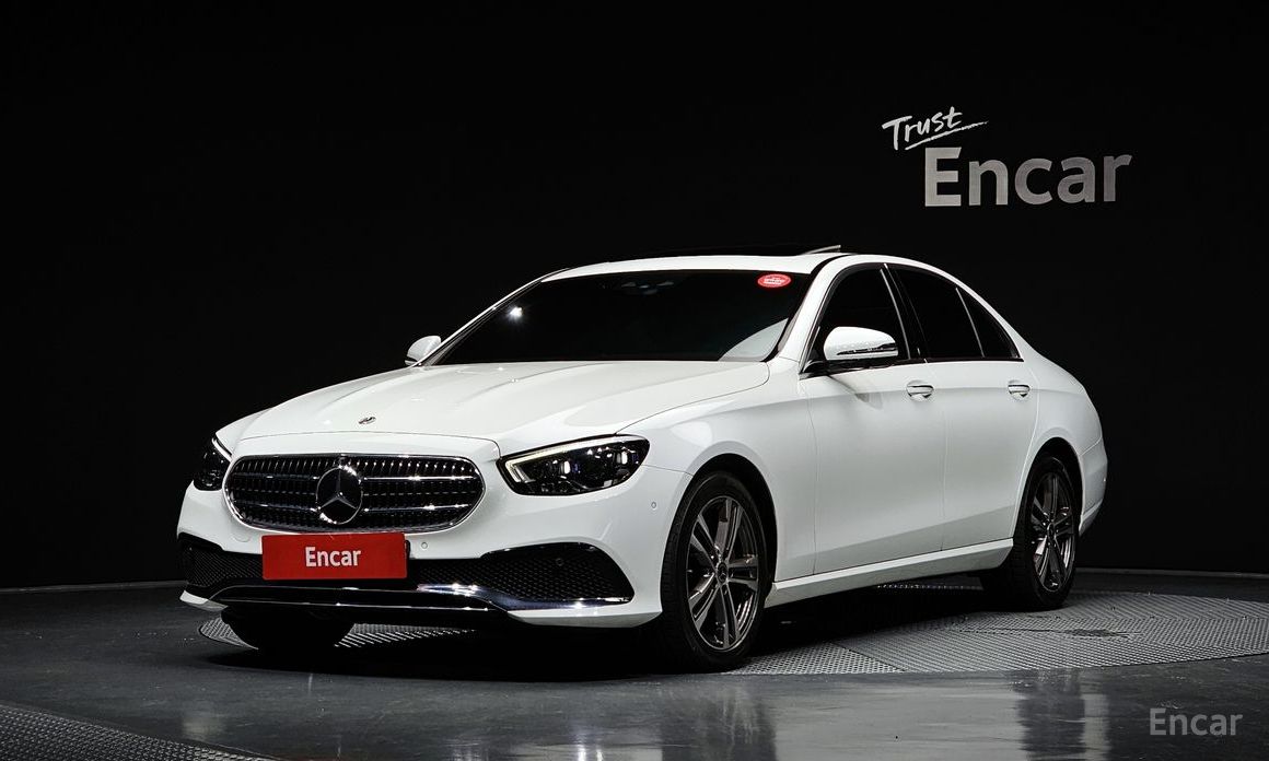  Mercedes-Benz E-Class