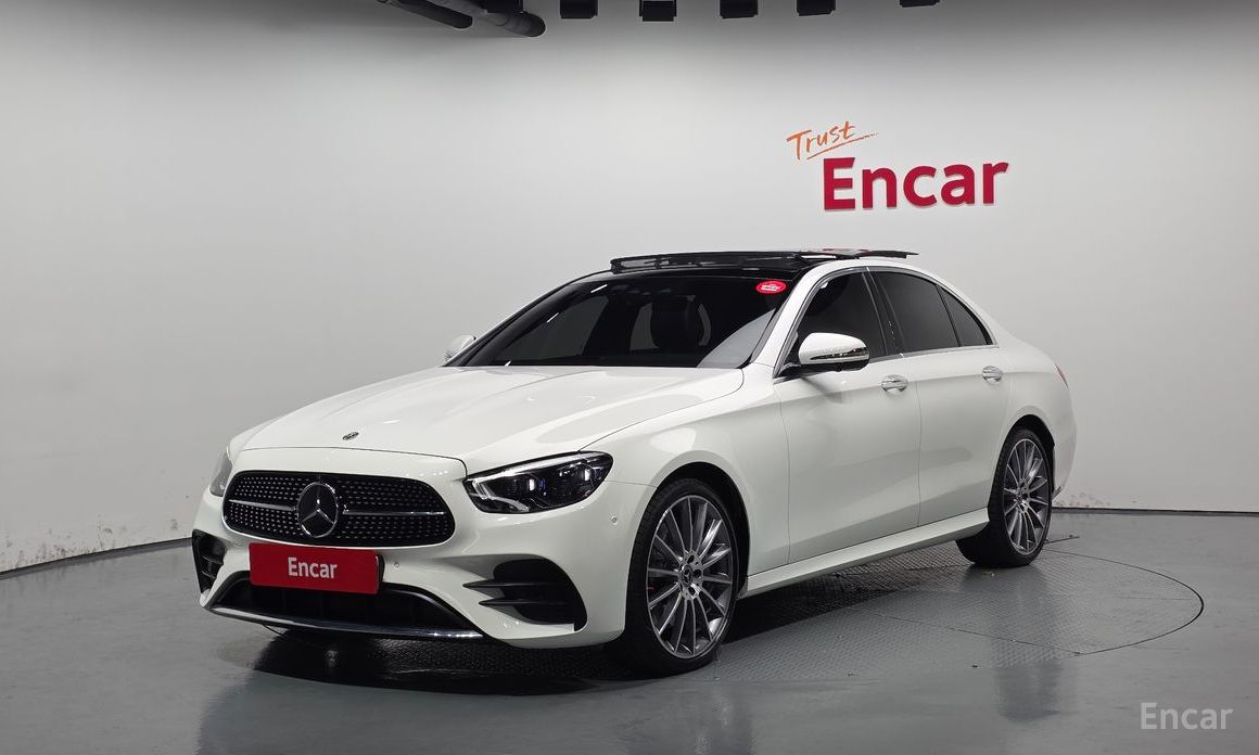  Mercedes-Benz E-Class