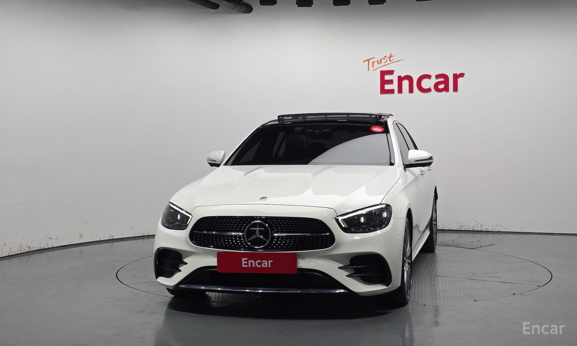  Mercedes-Benz E-Class