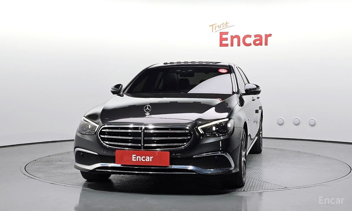  Mercedes-Benz E-Class