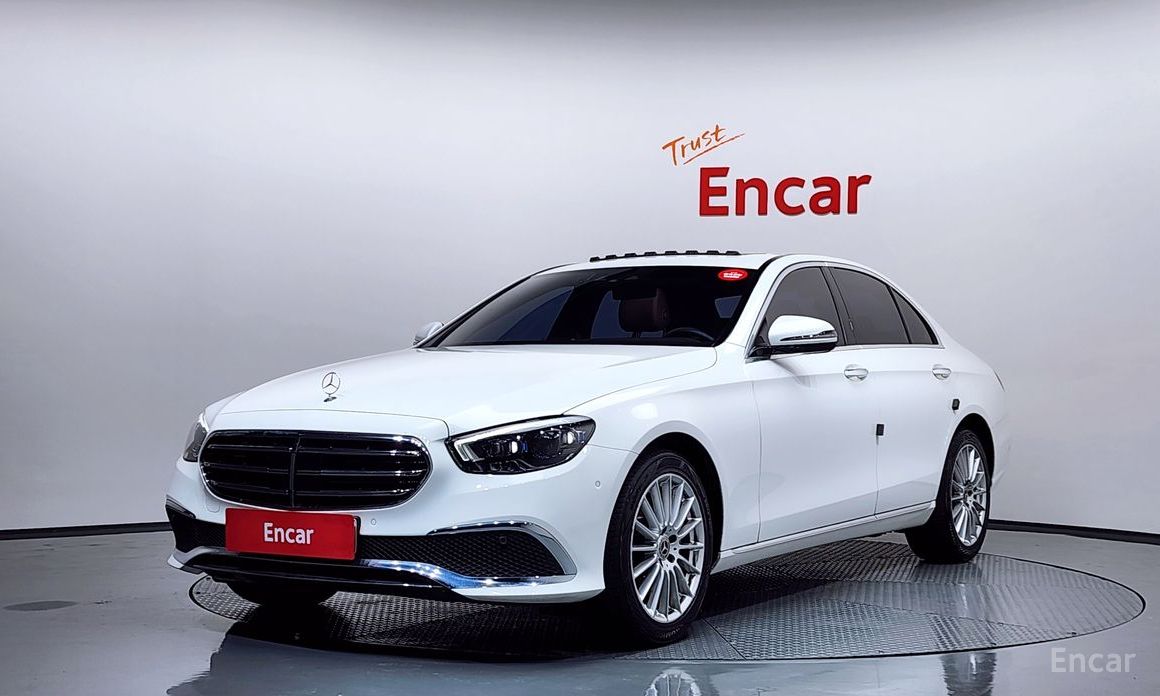  Mercedes-Benz E-Class