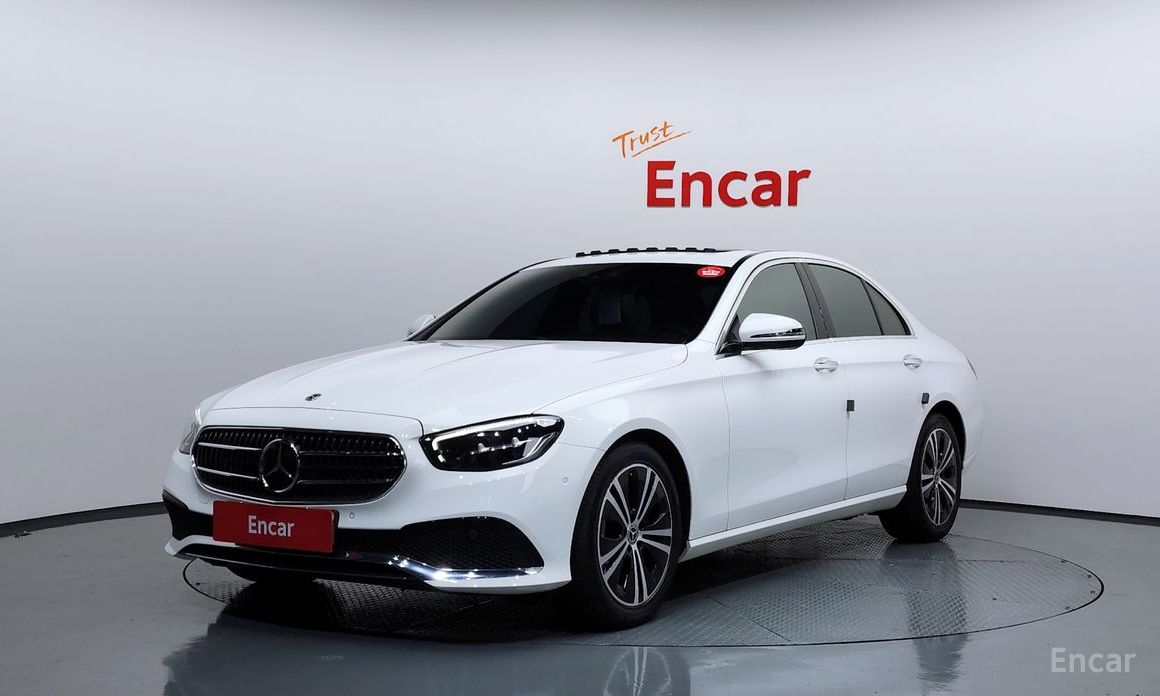  Mercedes-Benz E-Class