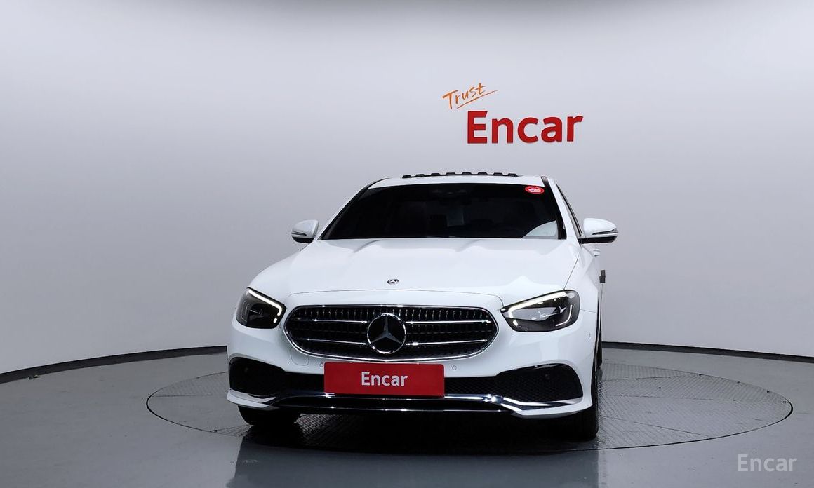  Mercedes-Benz E-Class