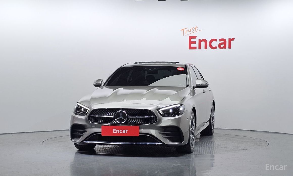  Mercedes-Benz E-Class