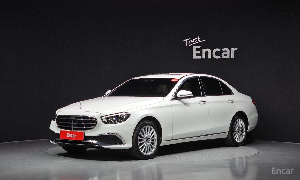  Mercedes-Benz E-Class