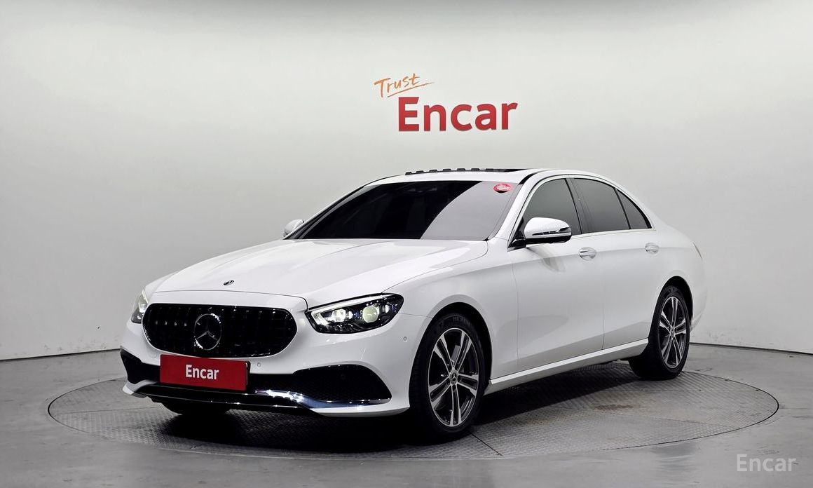  Mercedes-Benz E-Class