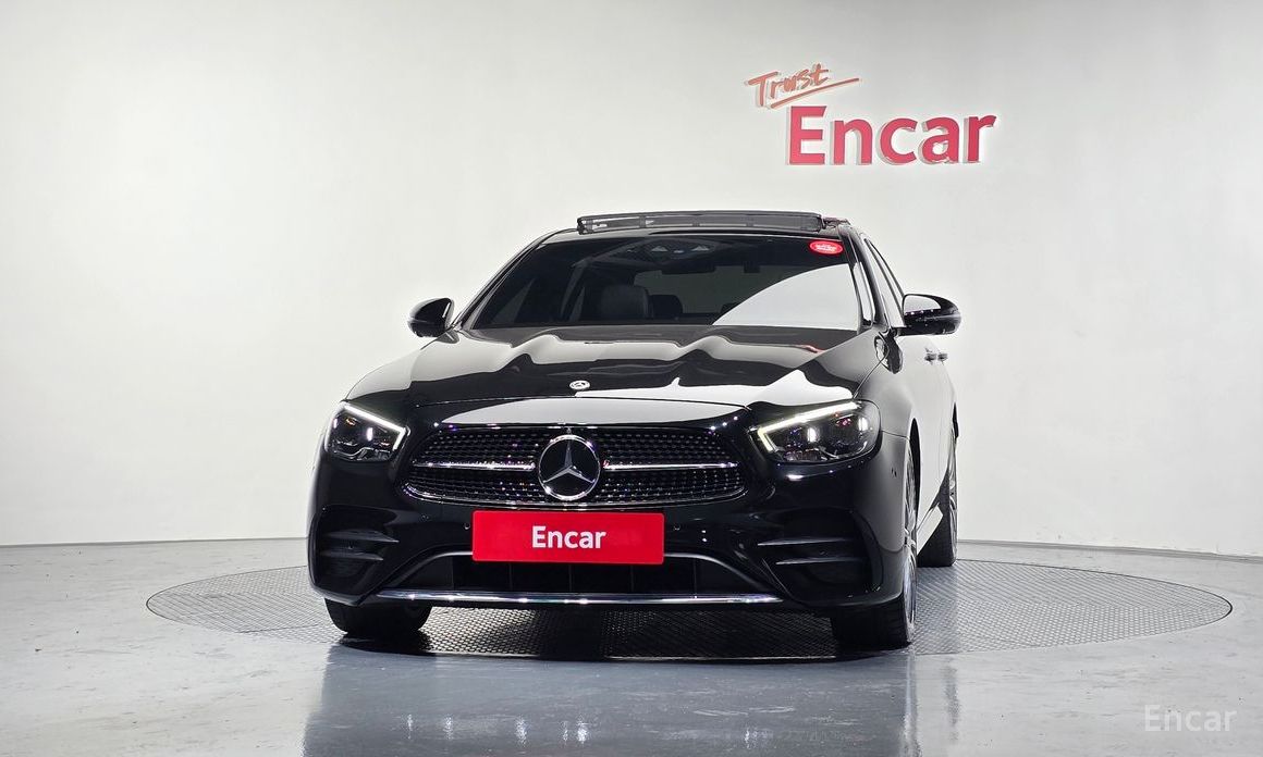  Mercedes-Benz E-Class