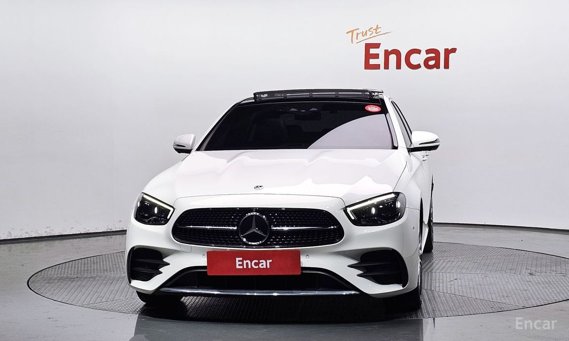  Mercedes-Benz E-Class