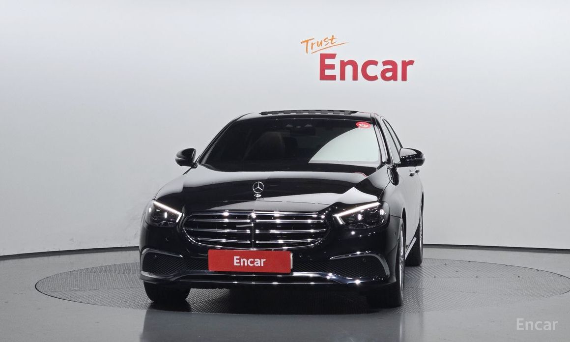  Mercedes-Benz E-Class