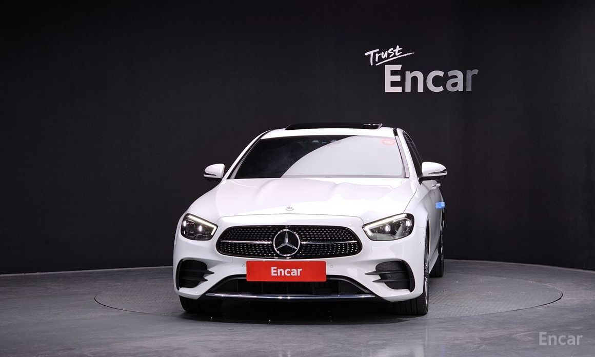  Mercedes-Benz E-Class