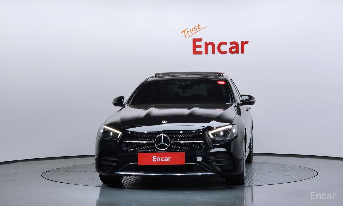  Mercedes-Benz E-Class