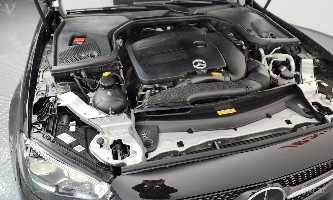  Mercedes-Benz E-Class