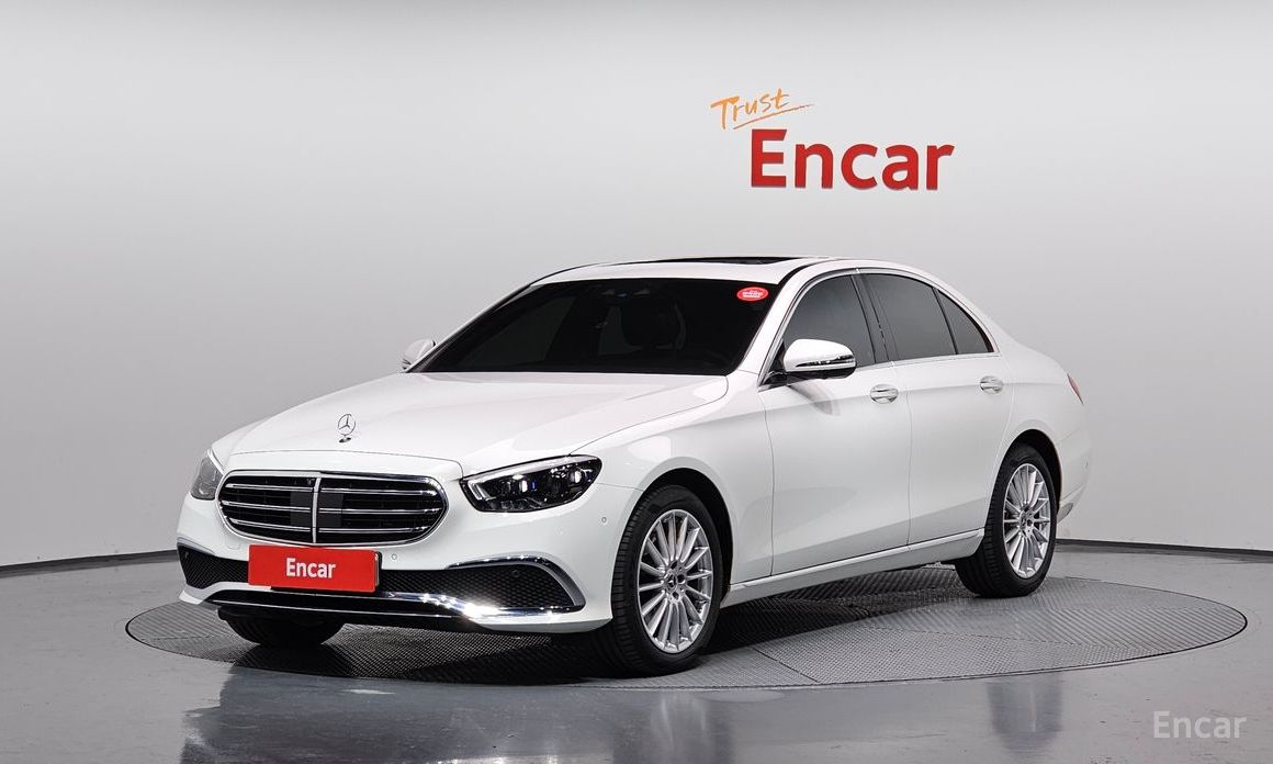  Mercedes-Benz E-Class