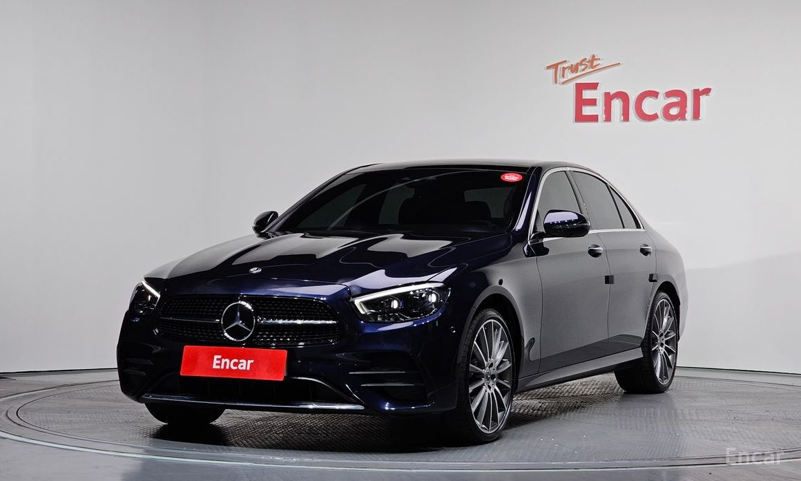  Mercedes-Benz E-Class