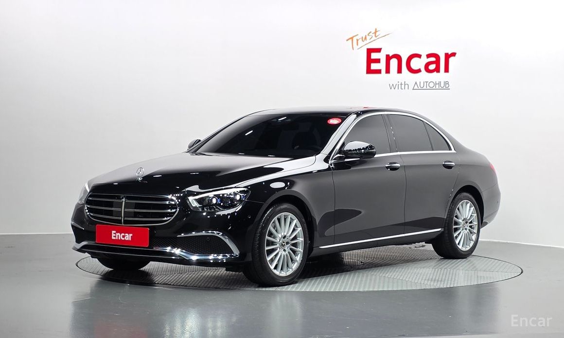  Mercedes-Benz E-Class