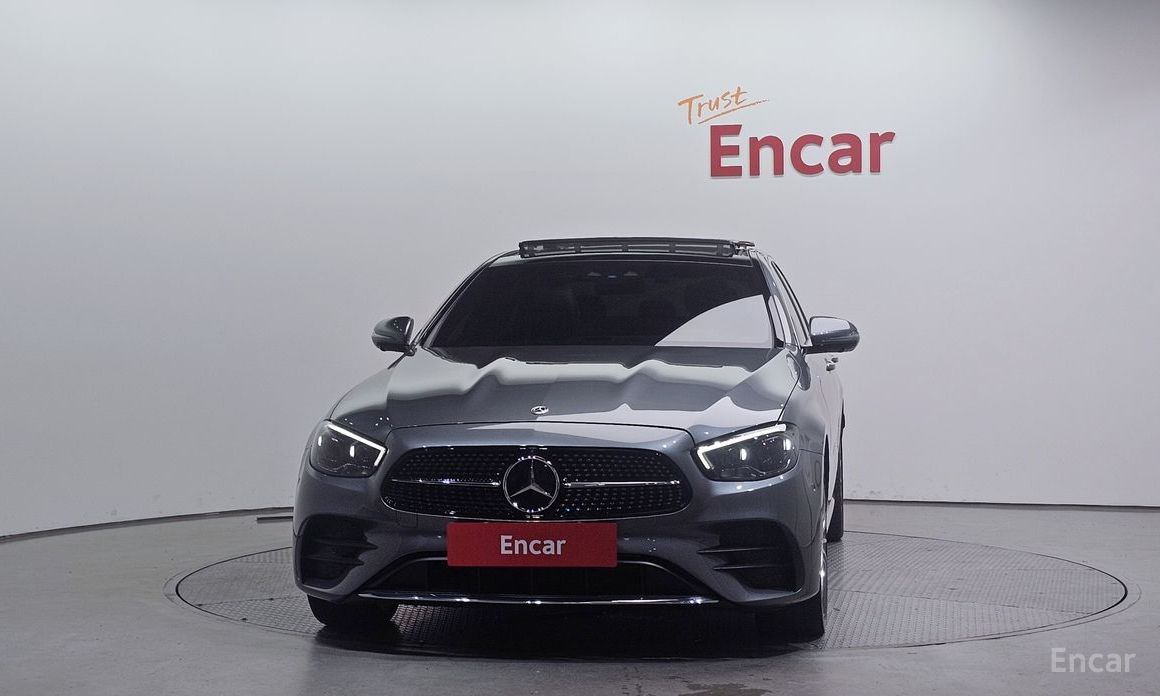  Mercedes-Benz E-Class