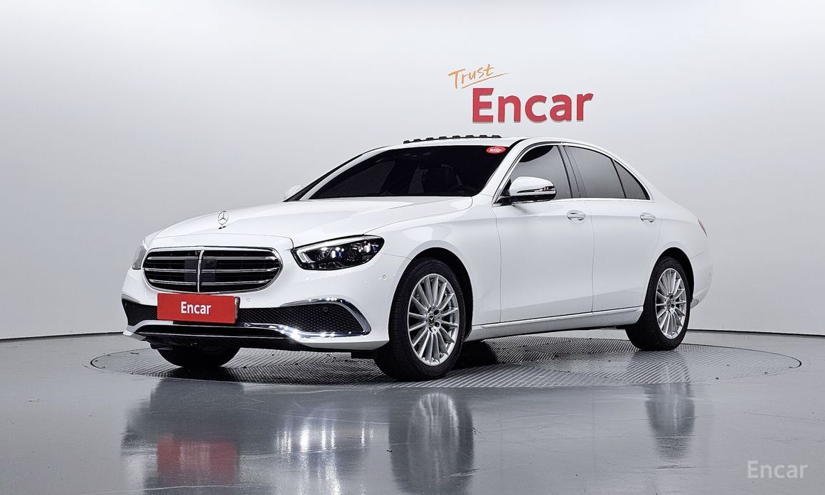  Mercedes-Benz E-Class