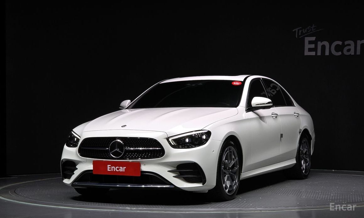  Mercedes-Benz E-Class