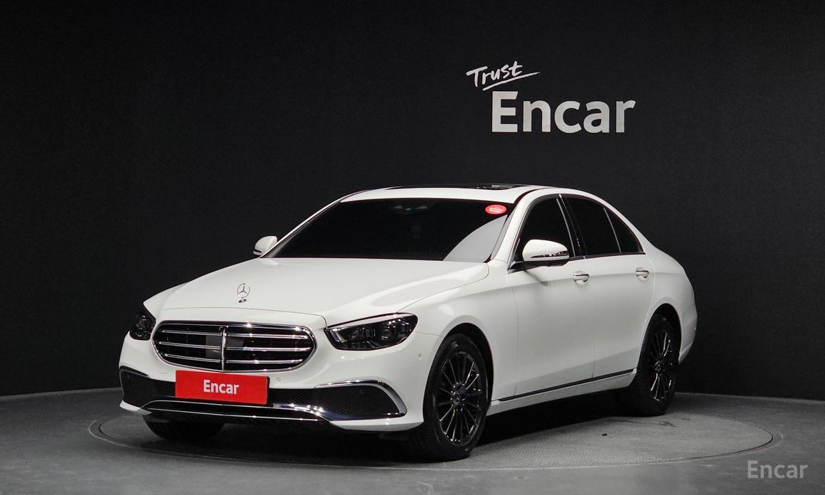  Mercedes-Benz E-Class