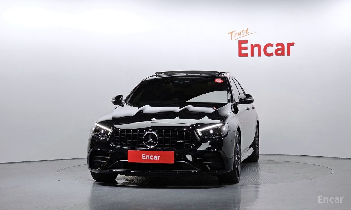  Mercedes-Benz E-Class