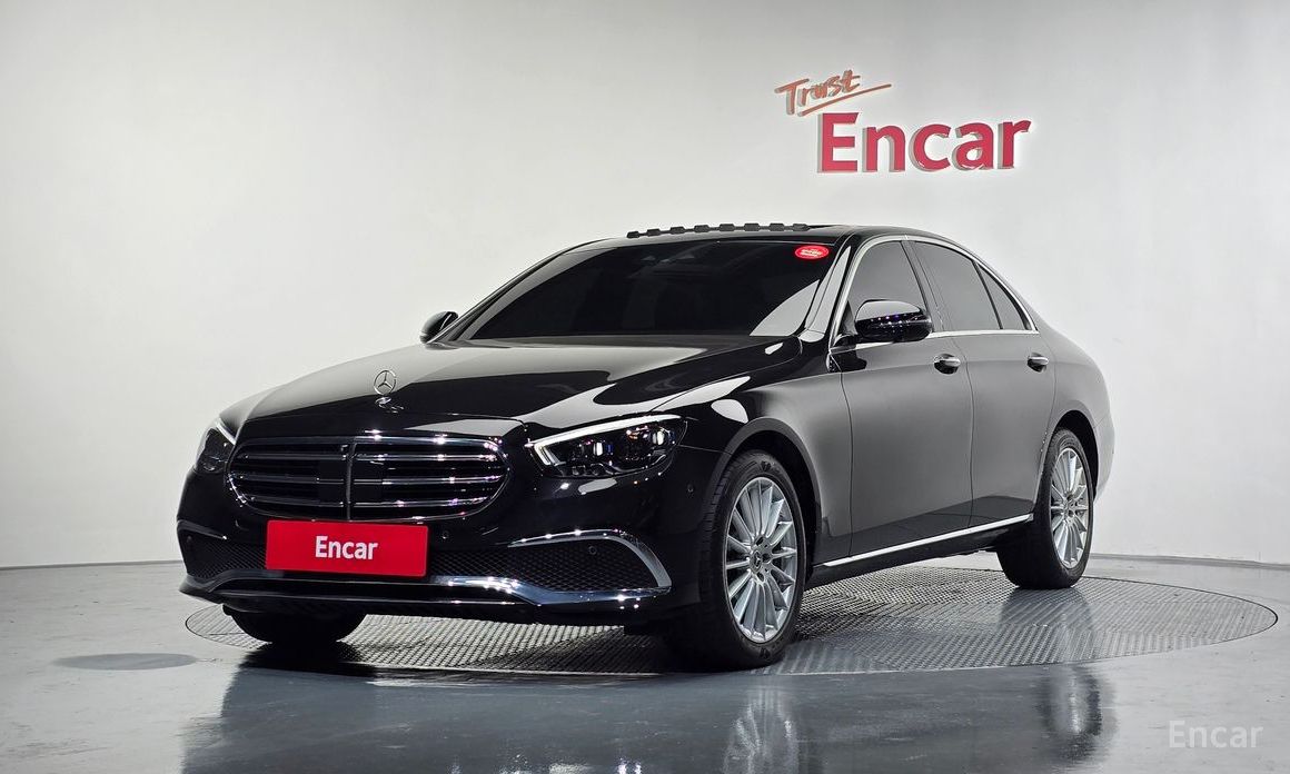  Mercedes-Benz E-Class