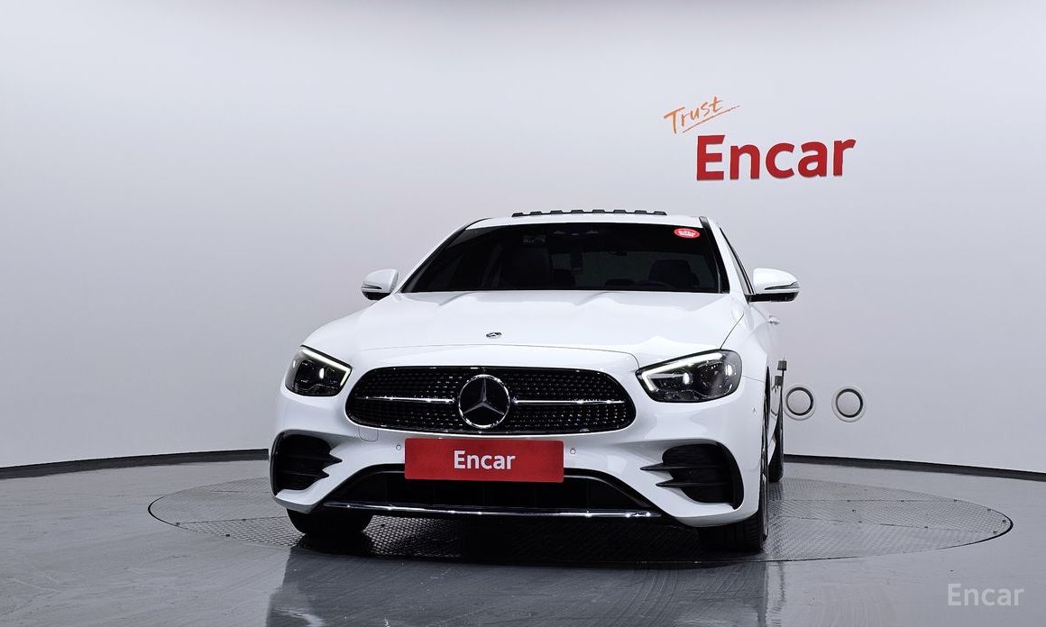  Mercedes-Benz E-Class