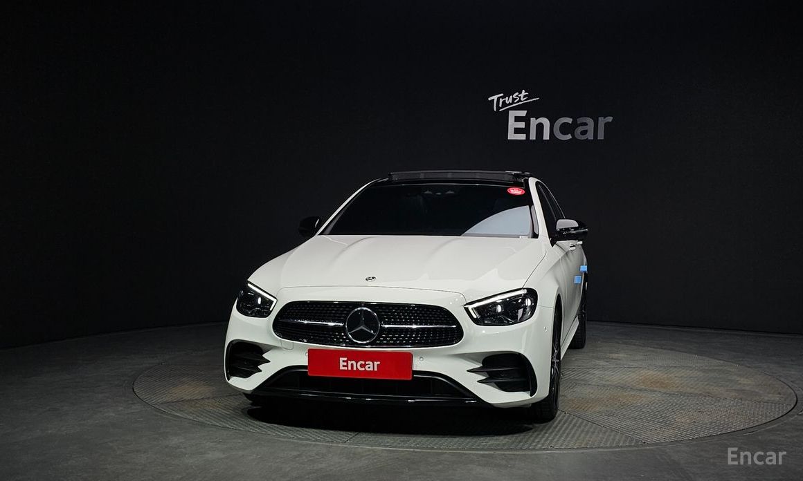  Mercedes-Benz E-Class