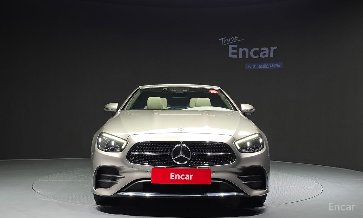  Mercedes-Benz E-Class