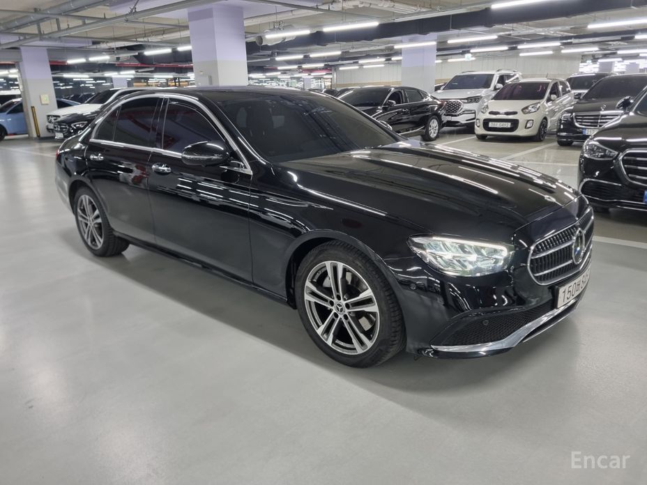  Mercedes-Benz E-Class