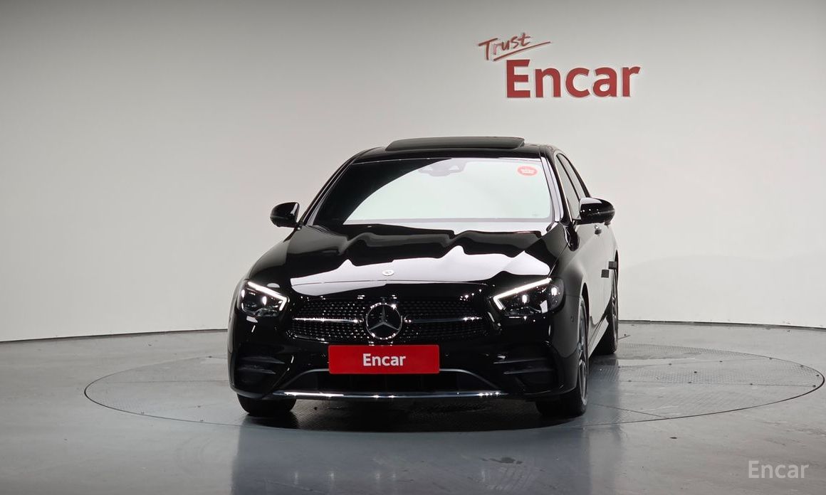  Mercedes-Benz E-Class