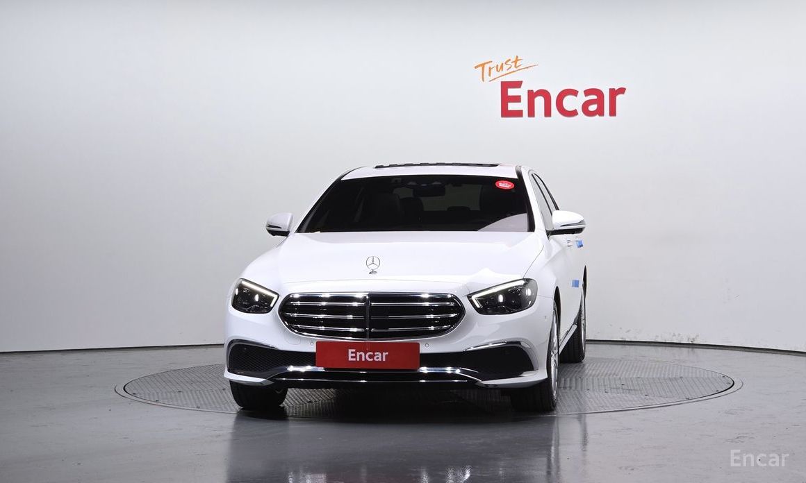  Mercedes-Benz E-Class