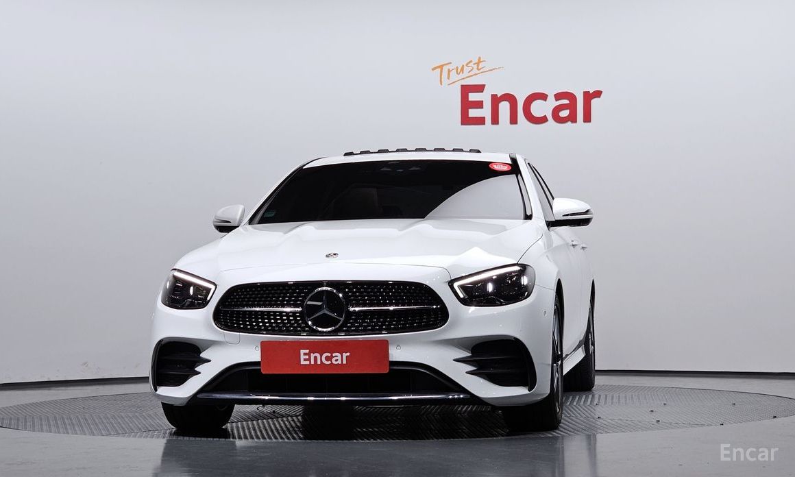  Mercedes-Benz E-Class