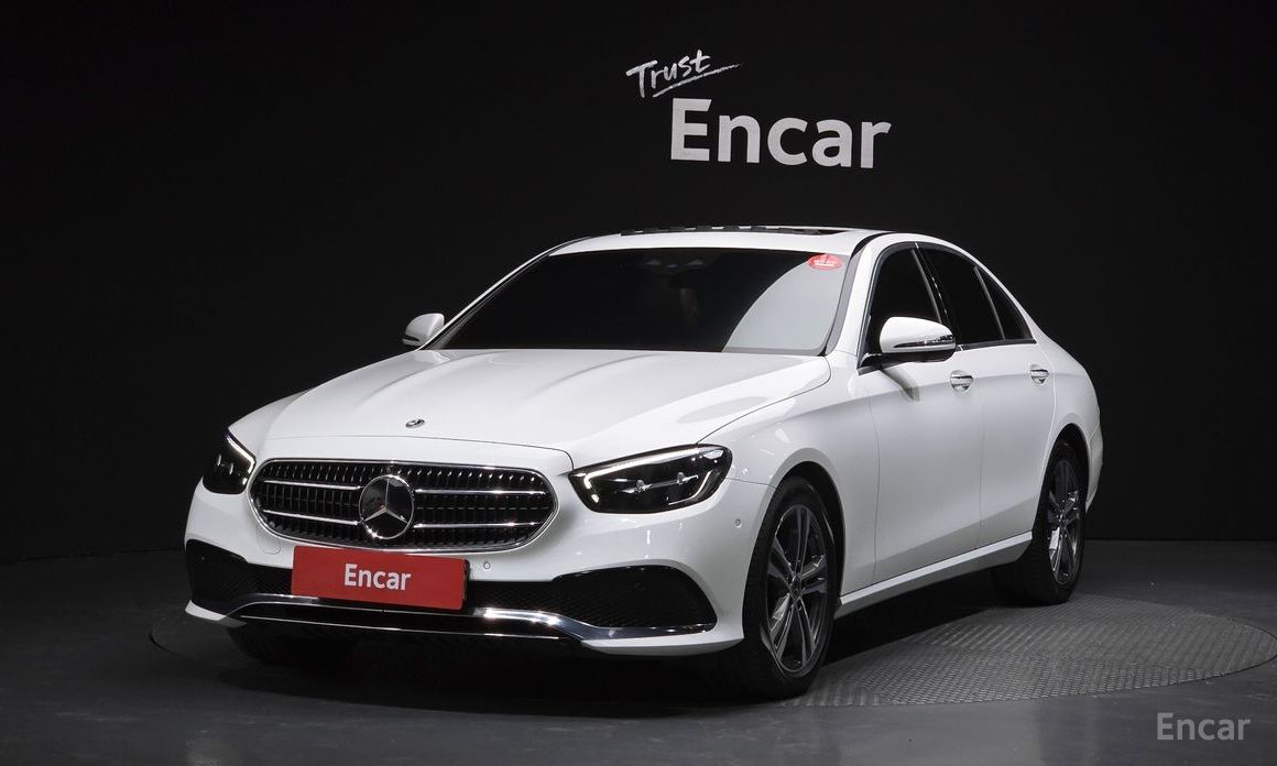  Mercedes-Benz E-Class