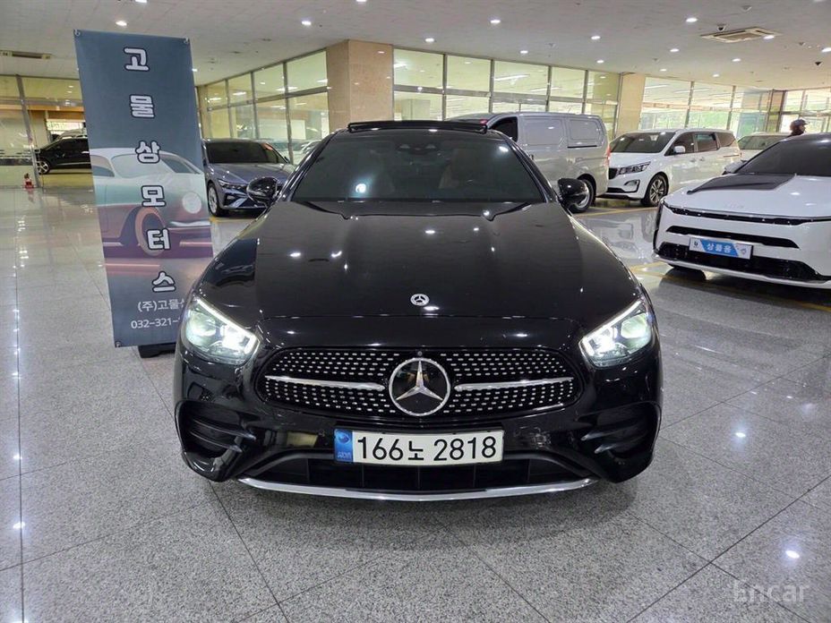  Mercedes-Benz E-Class